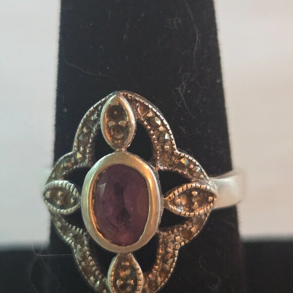Vintage Sterling Silver 925 Amethyst & Marcasite Ring - Picture 13 of 13